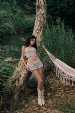 Yves Set - Image 2